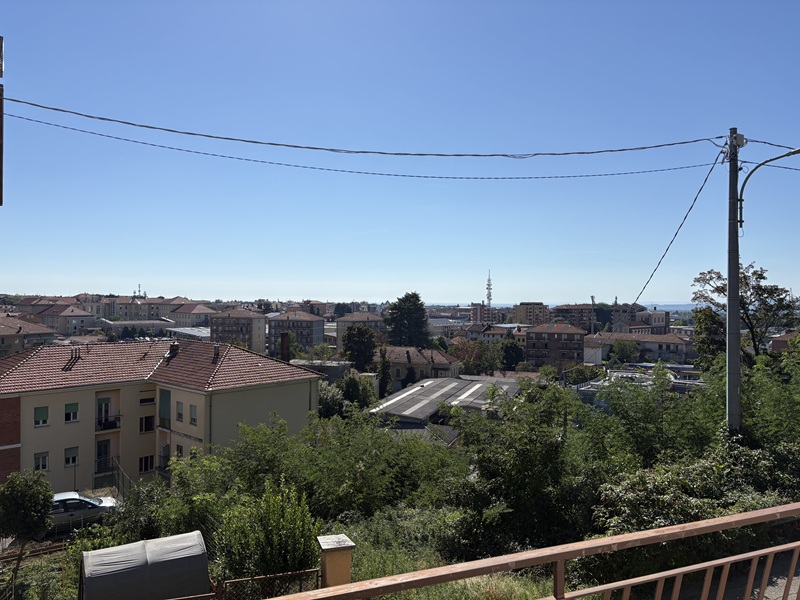 Casa indipendente Biella via Golzio 18