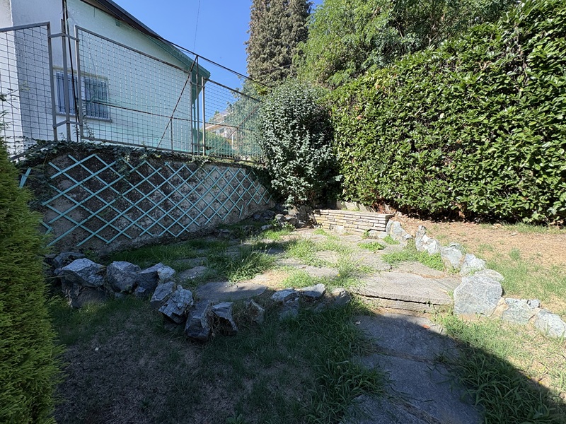 Casa indipendente Biella via Golzio 18